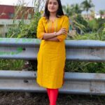 Raveena Daha Instagram - அன்பே என் அன்பே உன் விழி பார்க்க எத்தனை நாளாய் தவித்தேன் 💙🤗 Comfy Kurtis from :@bhuwi_collectionss 😍 #raveena #raveenadaha