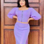 Raveena Daha Instagram - Naan pattambiochi ley 🦋🦋😂 Classy croptop and skirt set from @classic_collections_for_you 🔥 #raveena #raveenadaha