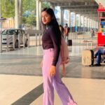 Raveena Daha Instagram – Express your love,we can’t read minds 🙂❣️
Comfy lavender bell bottom from : @shopping_factory11 😍😍

#raveena #raveenadaha Chennai International Airport