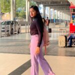 Raveena Daha Instagram - Express your love,we can’t read minds 🙂❣️ Comfy lavender bell bottom from : @shopping_factory11 😍😍 #raveena #raveenadaha Chennai International Airport