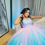 Raveena Daha Instagram - 🌈💙💗. Makeup and hair @priyas_makeupartistry Photography @twiststudio_official Costume @sowmyz_couture #raveena #raveenadaha Welcomhotel by ITC Hotels, Racecourse, Coimbatore