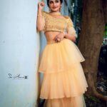 Raveena Daha Instagram - She's so golden ! 😌✨ . Hair and makeup @prink_beauty_gardenn_ Outfit @trendievieracostume Jewels @chennai_jazz Shot by @sai_arun_photography . #raveena #raveenadaha
