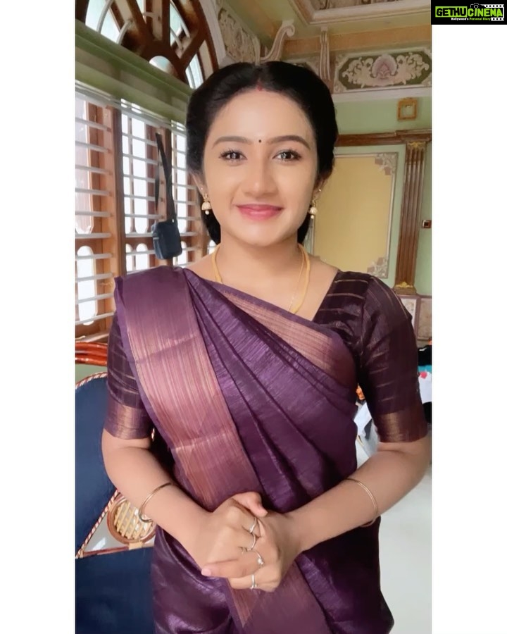 Raveena Daha Instagram - Atlast you all made it possible🥺.Can’t hide my feeling anymore after watching such a tremendous amount of followers on Instagram. Thank you all for showing such abundant love..Keep supporting me in this journey....😘😘love you all 😍🥺 #thanksgivingpost #1minstafam #love #laugh #positivity #raveena #raveenadaha