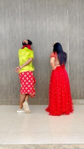 Raveena Daha Instagram - With my dear anna 🤩😘 @standy_choreographer 🔥🔥 Beautiful costume designed by : @sunilkarthik_sk 🔥 Annan oda choreo vera level 😍 Always my fav 🦋 #raveena #raveenadaha #reelitfeelit
