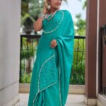 Raveena Daha Instagram - 🌿🍃🌙 Beautiful saree from : @mnsilkyfashion2.0 🥰 Pc : @yeah_me_1010 🥝 #raveena #raveenadaha