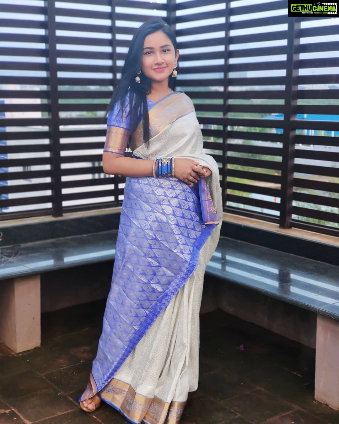 Raveena Daha Instagram - ๐๐ค๐ Saree from: @elampillai_sarees_manufacturer ๐ . I realllyyy love @elampillai_sarees_manufacturer 's saree collections ๐๐๐ฏ๐ฏ . They do have amazing collections ๐ฅโก . Also stunning giveaway alert!!! ๐ฅ Giveaway TIME ๐ฅ Rules ๐ โ๏ธFollow @elampillai_sarees_manufacturer โ๏ธLike any 2 post from that page โ๏ธTag 3 friends in comment โ๏ธMake them follow @elampillai_sarees_manufacturer ๐ฅ Extra instructions ๐ฅ โ๏ธpost this in your story and tag all accounts โ๏ธCreating accounts for giveaway & anyone who does dm related to giveaway will be disqualified โ๏ธ3 random Winners will be choosen on 20th of November. ๐๐๐๐๐GIFTS๐๐๐๐๐๐ 1๏ธโฃBridal silk saree worth 1700 (colour options ) ๐ฅBridal silk saree worth 1700 ( colour options ) ๐ฅSilk cotton saree worth 1000