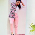 Raveena Daha Instagram - 🌸🤍🌸 Shirt from @shopping_factory11 🤩 #raveena #raveenadaha