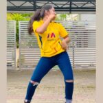 Raveena Daha Instagram - #CSKSingangala from @silambarasantrofficial _ ‘s #CoronaKumar 💛 @thinkmusicofficial