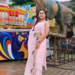 Raveena Daha Instagram - 🌺🌺🌺 . outfit from: @bhargav_dresses_collection 💖 . #raveena #raveenadaha
