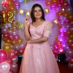 Raveena Daha Instagram - Birthday series 💖 . Mickey mouse cake from : @womanaboutcakes🐭❤️ . Makeup and hair : @nikvika_bridal_makeover 🥰😘 . Background decorations: @alana.eventplanners 🌺💖 . Costume : @usabridalstudio 😍 . Photography: @studiodk__ 🔥