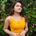 Raveena Daha Instagram - Happiness is a choice, nothing will make you Happy untill YOU CHOOSE to be happy ! 💯🤍 Cute top from : @ladies_corner_online_shop 😍 . #raveena #raveenadaha