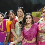 Raveena Daha Instagram - Watch Vinayagar chathurthi special show "Rani Maha rani " only on @vijaytelevision at 4 pm 😍 .. @the_real_sreenithi bujji papavum naanum oru dance um aadirukom 🤭 indha dora bujji dance ah marakaama paarunga !! 😌❤️ . Outfit from: @nfc_navyathafashioncouture 💞 Jewellery: @chennai_jazz Mua: @makeoverbymalini