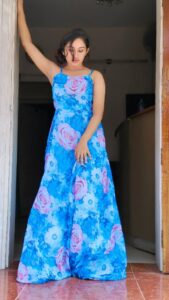 Raveena Daha Instagram - Such a lovely blue frock from: @ciyas_boutique 😍💙💙💙 Aiyo aiyaiyoo🙈💙