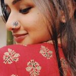 Raveena Daha Instagram - Pacha kallu mookuthi 😌 Outfit from: @essentials_cart_ 😍