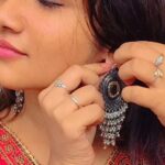 Raveena Daha Instagram - Unique oxidized jewels, and bangles from: @the199_jewel_world 😍 These jewels made me param sundari 🙈🤪 thank you @the199_jewel_world