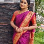 Raveena Daha Instagram - Slide 3 is my fav😌😂. yours ?? Saree from : @aa_silks_ ❤️😘 #raveena #raveenadaha
