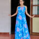 Raveena Daha Instagram – Beautiful blue 😍💙 .
.
Outfit from: @ciyas_boutique 😍💙.
#raveena #raveenadaha