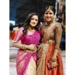 Raveena Daha Instagram - Watch Vinayagar chathurthi special show "Rani Maha rani " only on @vijaytelevision at 4 pm 😍 .. @the_real_sreenithi bujji papavum naanum oru dance um aadirukom 🤭 indha dora bujji dance ah marakaama paarunga !! 😌❤️ . Outfit from: @nfc_navyathafashioncouture 💞 Jewellery: @chennai_jazz Mua: @makeoverbymalini