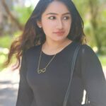 Raveena Daha Instagram - Love you to the infinity ♾️ and beyond 🖤🦋💙 . Chain from : @classichains 😍 #raveena #raveenadaha