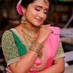 Raveena Daha Instagram - ஏதோ மாயம் செய்கிறாய் 💯💙🌈 . Jewellery: @new_ideas_fashions I truly am a fan of their jewellery collections 😍 . Makeupartist: @kohlssalonchennai She just created magic on my face 🤩 . Saree: @rikshi_fashions Lovely pink saree💗 . Blouse: @j2fashions They do have amazing collections of aari work blouses 😍 . Photo&video: @arunsamphotography Loved the frames !✨ . Location: @avmgardens #raveena #raveenadaha