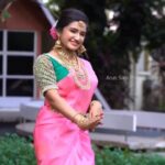 Raveena Daha Instagram - Rakita rakita rakita ✨ Jewellery: @new_ideas_fashions Makeupartist: @kohlssalonchennai Saree: @rikshi_fashions Blouse: @j2fashions Photo&video: @arunsamphotography Location: @avmgardens