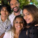 Reba Monica John Instagram - Happiest 21st to the youngest and self proclaimed smartest, coolest sibling of the three! Also to hoping this comes true some day ✨ please make me 🥲 P.s Big Cheers to no more fake IDs 😌 and welcome home Libbyyyyy❤️ @iamlobsyy @_shanejohn_ 🎉 #happybirthdayShane #triedtocutthecringe #causehethinksitsnotcool #turning21 #timeflies