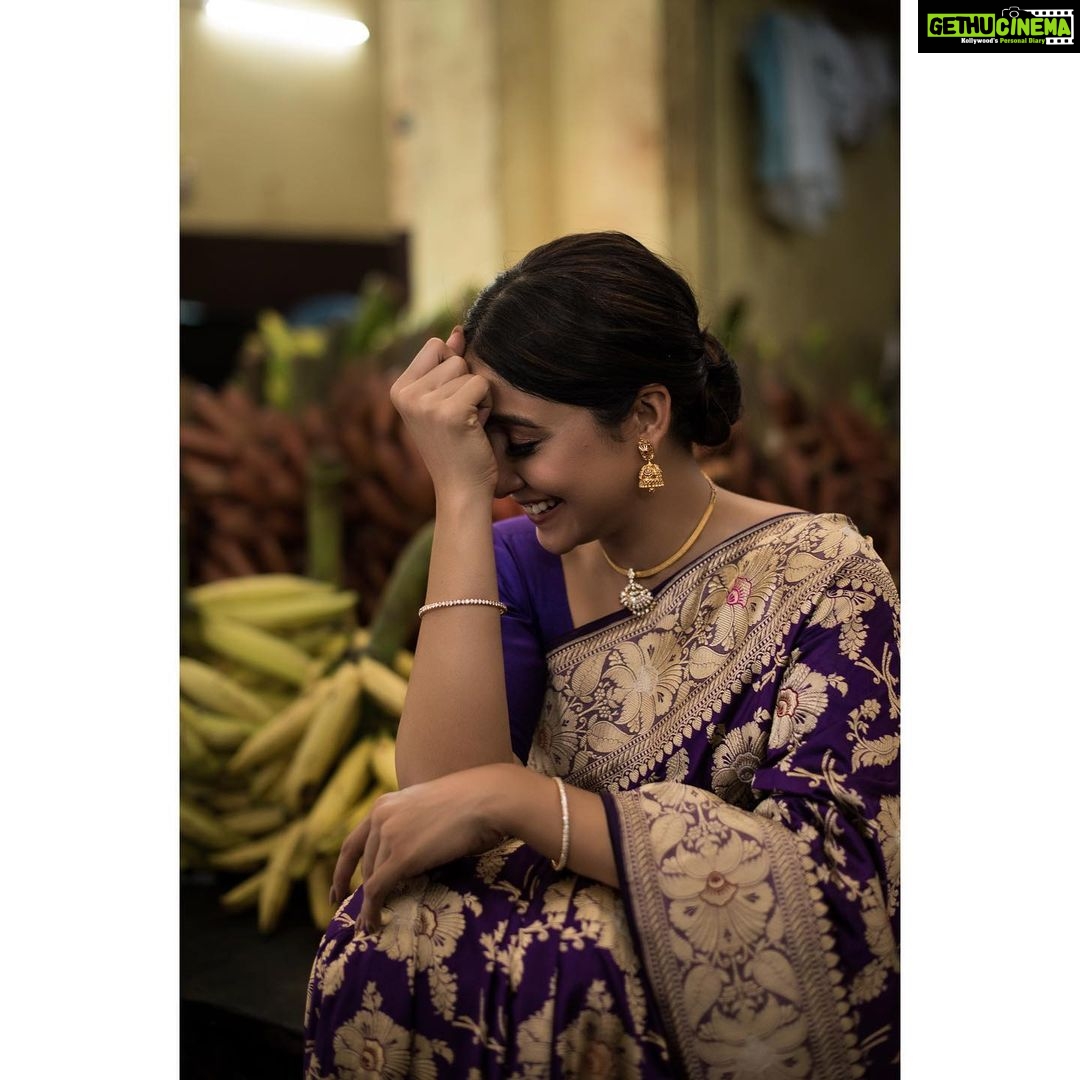 Regina Cassandra Instagram - I’ll just leave it at, “That’s what she said…” 👀