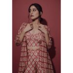 Regina Cassandra Instagram - Just some Regina thangzzzz 🥸 @label_anushree @deepikakarnanimakeovers @marellamakeupstudio @arifminhaz @thejaswitanneru @stylebynavyaanddivya