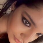 Ritika Singh Instagram – Snatched 😏
💄- @asthabisani