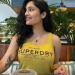 Ritika Singh Instagram – 🌻🍯💛💫