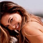 Riya Sen Instagram - Game on ! 🎧 Video @rohanvirdi HMU @ac_hint #love #instagood #instagram #instagood NYC