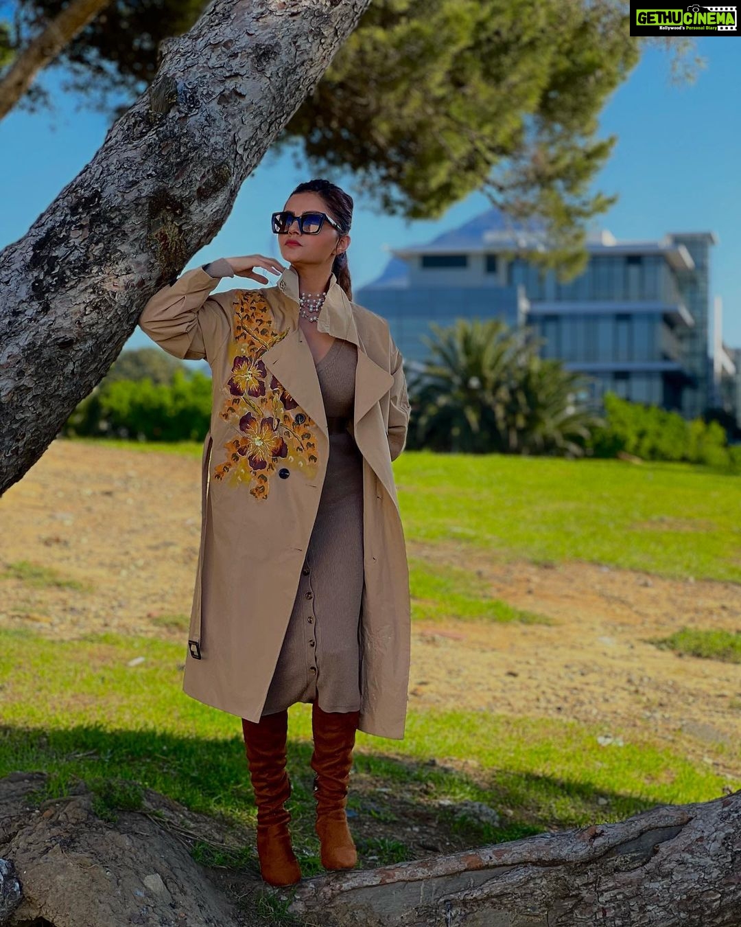 Rubina Dilaik Instagram - Everything will kill you, so choose something fun…. . . . . Jacket @okboomercloset Stylist @stylebysaachivj Team @vanita_parihar01