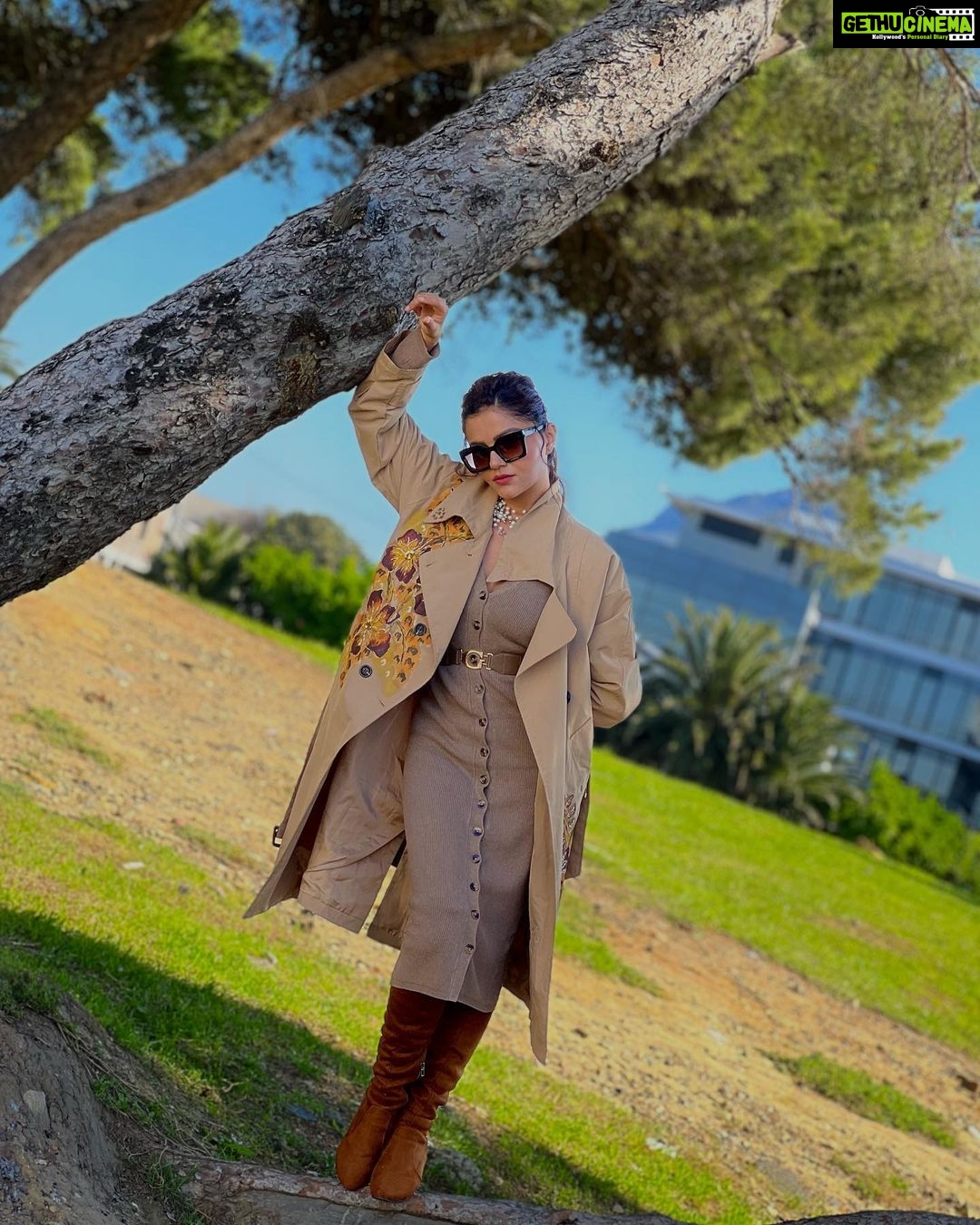 Rubina Dilaik Instagram - Everything will kill you, so choose something fun…. . . . . Jacket @okboomercloset Stylist @stylebysaachivj Team @vanita_parihar01