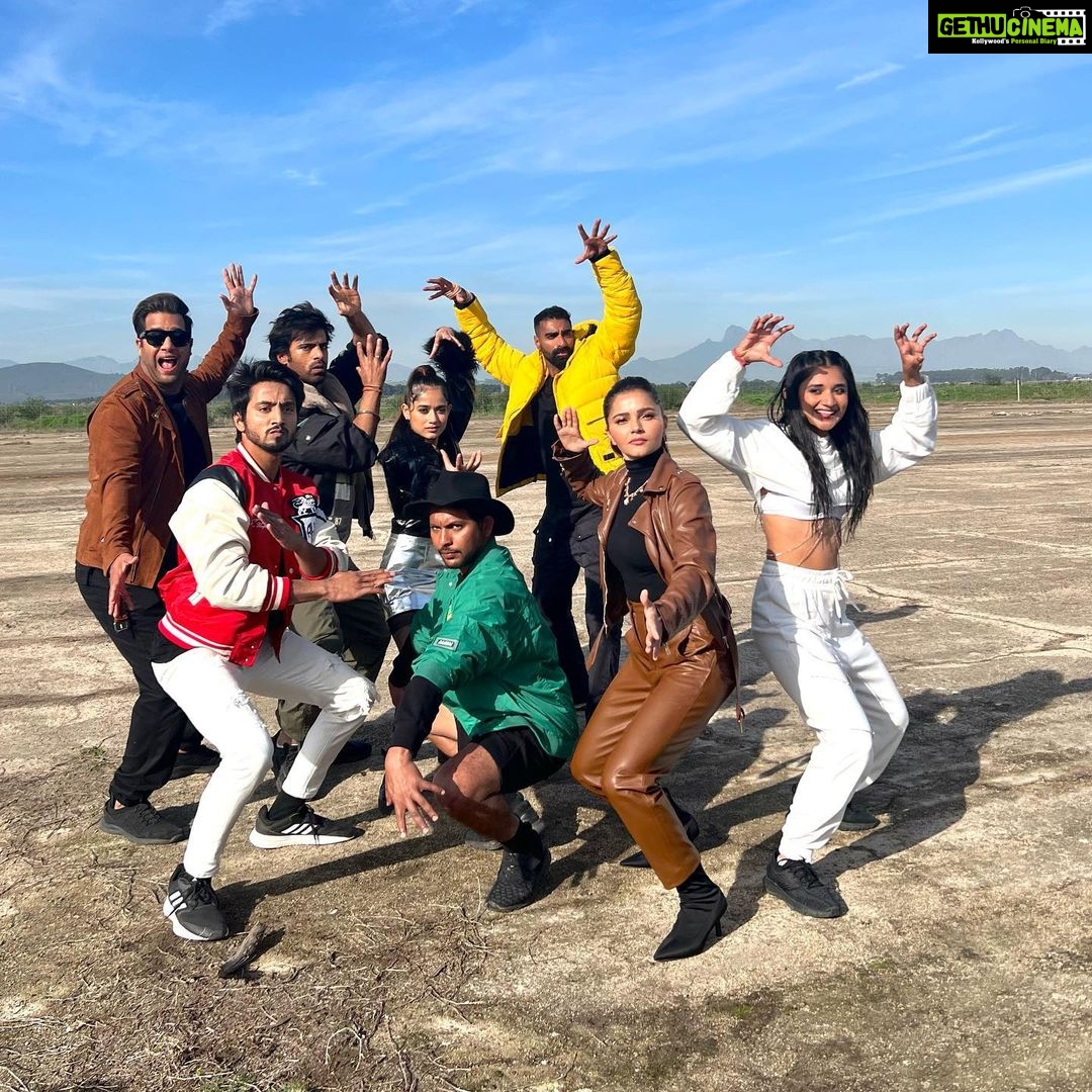 Rubina Dilaik Instagram - The Best of the BESTS…. #kkk12 . . . @colorstv @jannatzubair29 @rajivadatia @mr_faisu_07 @nishantbhat85 @officialkanikamann @thetusharkalia @mohitmalik1113