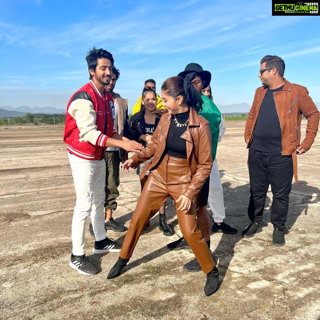 Rubina Dilaik Instagram - The Best of the BESTS…. #kkk12 . . . @colorstv @jannatzubair29 @rajivadatia @mr_faisu_07 @nishantbhat85 @officialkanikamann @thetusharkalia @mohitmalik1113