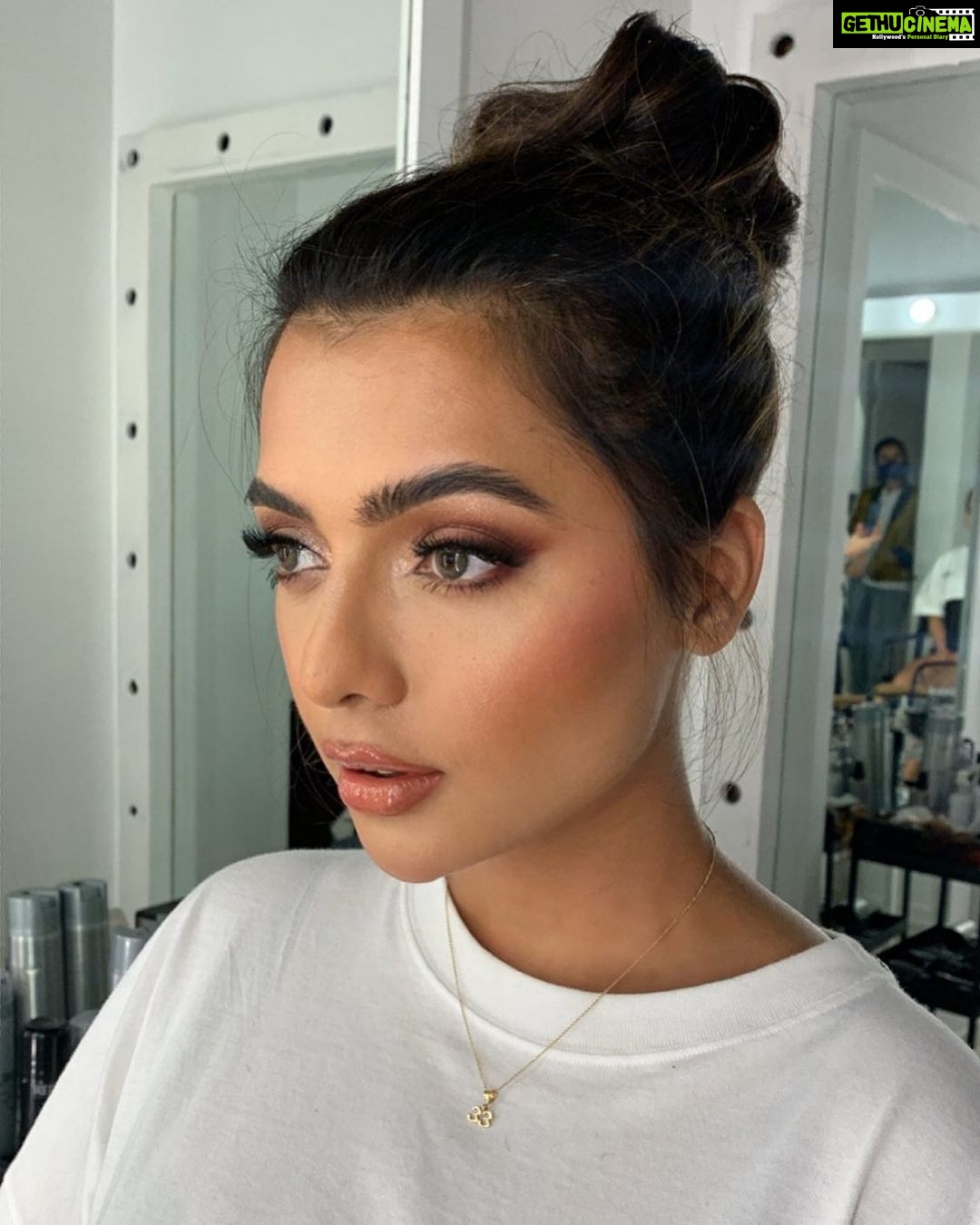 Ruhi Singh Instagram - Eyes on the prize š Felt cute might delete later š but Iām in love with this look š Make up @diogosalles Hair @cristianocpereira