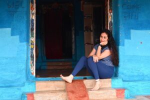 Sadha Instagram - The art of camouflaging! 😀 📷 by @manas.bsg 🤍 #village #indianvillage #mondayblues #mylife #traveler #sadaa #sadaasgreenlife Madhya Pradesh