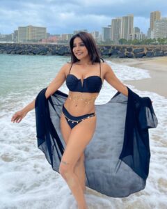 Sakshi Agarwal Instagram - Aloha!!!
Having a blast on my Birthday in Hawaii🥰
Ennakum , Ennode Fans kum happy ah , santhoshama, good health and spirit kude vachikonge God🙏
.
#birthdaygirl #hawaii #hawaiilife #hawaiivacation #bikini #bikinifitness #blackbikini #sakshiagarwal #beachlife #beachvibes #beachday #beachbody #beachparty