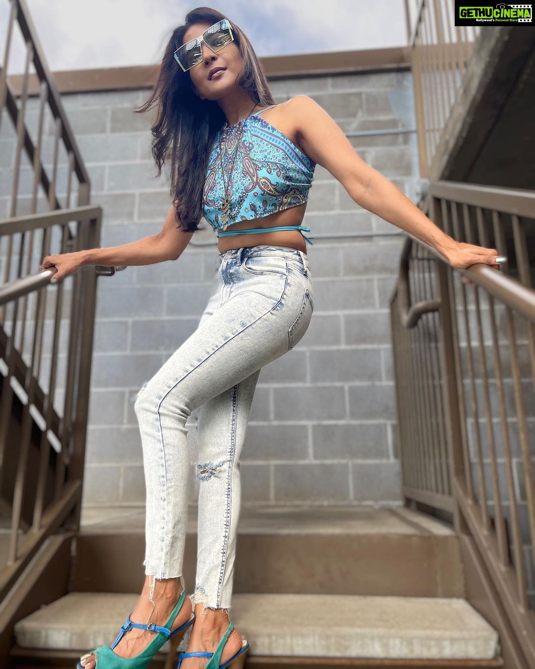 Sakshi Agarwal Instagram - City just got hotter🔥 Wonder why🤷♀️ . #cbr #honda #bikelovers #bikelife #houston #texas #usadiaries Houston, Texas