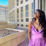 Sakshi Agarwal Instagram – My excuse is , I look pretty whatever I wear🤷‍♀️💖
.
Twirling around the Venetian, Trevi Fountain and the casino🔥
.
#trevifountain #venetian #vegas #lasvegas #usatravel #holidayinspo #vegasstrip #sakshiagarwal #purple #satindress #dsw #gandolaride 
.
@venetianvegas @bellagio @dsw @macys @vegas Las Vegas, Nevada