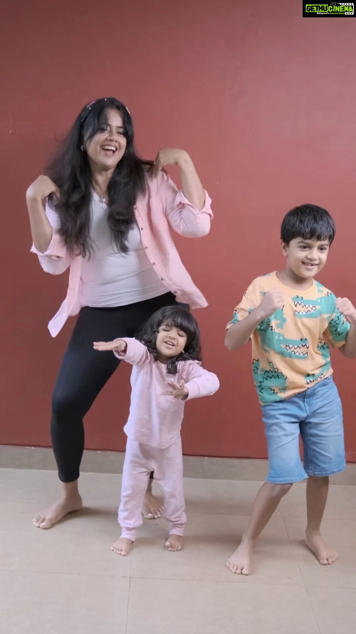 Sameera Reddy Instagram - My house is getting jiggy💃🏻dancing non-stop to the groovy beats of some really cool indie artists on Amazon Alexa india! Say “Alexa, Start Originals” to start listening 🎵 #DiscoverJoy with Alexa this #PrimeDay which kicks off on July 23rd. The latest smart speakers, smart displays and Alexa built-in smartphones, smartwatches, TVs, speakers and more will be on sale with upto 55% off!!! @amazonalexaindia #AlexaOriginals 👈🏼