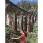 Sanchana Natarajan Instagram - Larger than life❤️ 📷- @abi_bi_bu Nine Arch Bridge, Sri Lanka