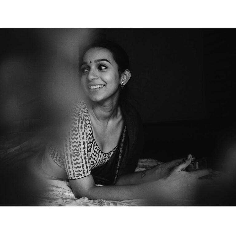 Sanchana Natarajan Instagram - பாவை எந்தன் உயிர் தூண்டிடுவாய்