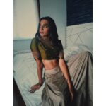 Sanchana Natarajan Instagram - Shot by- @reganraj.in Mua- @chisellemakeupandhair Jewellery- @mspinkpantherjewel Wearing- @thenakedbykajal