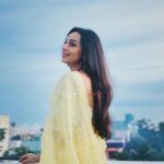 Sanchana Natarajan Instagram - Blue skies smilin' at me 💛