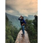 Sanchana Natarajan Instagram - HIGH! #6600feethigh #anditstartedraining 💛 P.c - @vigneshraj_vr 💥