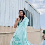 Sanchana Natarajan Instagram - Breezy but ain’t easy.
