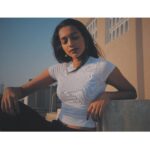 Sanchana Natarajan Instagram - To hold back..