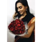 Sanchana Natarajan Instagram – Comfort clothing with a comfort smile ❤️ #sareestory