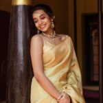 Sanchana Natarajan Instagram - 🤎 Shot by @harini_sarathy Hair and makeup @salomirdiamond @raisedbrowsbybhavani Brand @imainila_collective Jewellery @mspinkpantherjewel Agency @sodmedigital